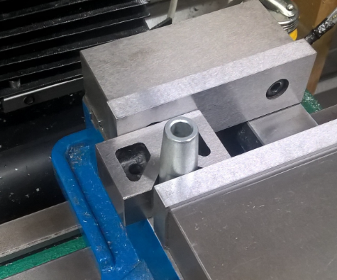 HFS(R) Cast Iron V Block Set